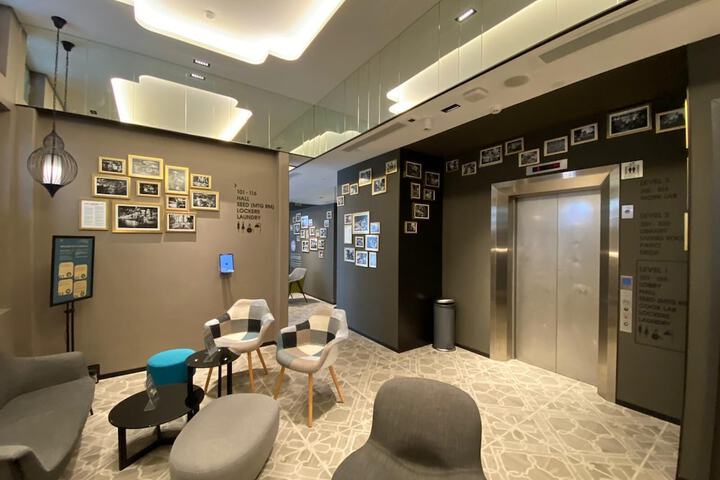Hotel Interior 4 of 28