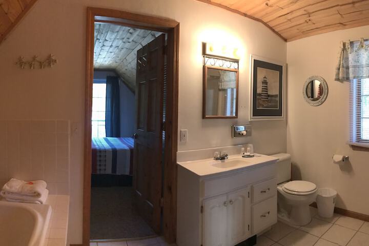 Room 103 of 146