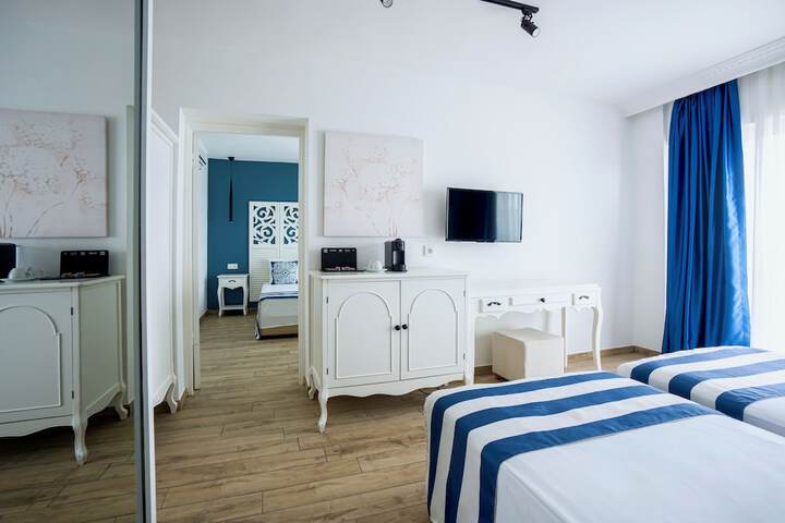 Room 17 of 152