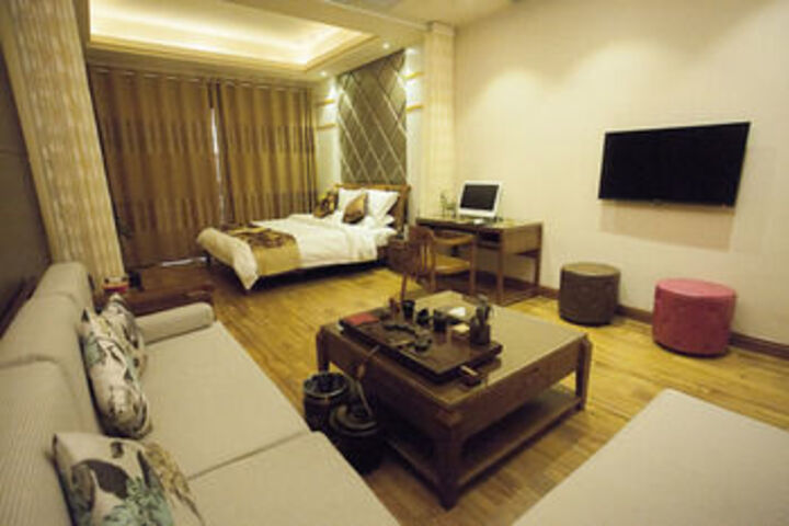 Room 30 of 36