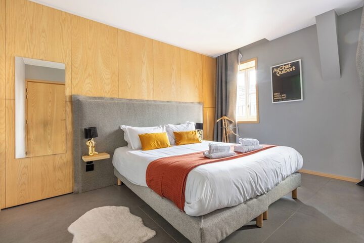 Room 16 of 68