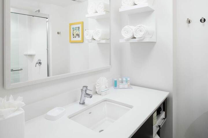 Bathroom shower