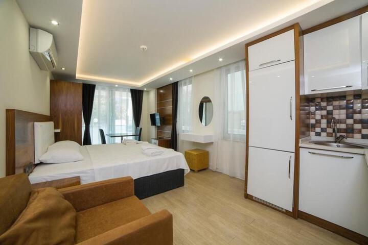 Room 10 of 20