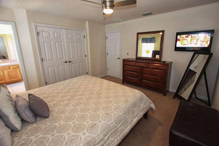 Room 6 of 50