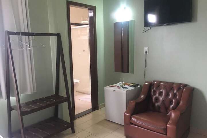 Room 13 of 23