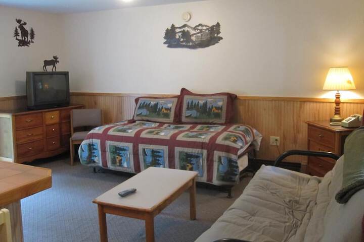 Room 5 of 15