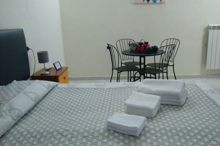 Room 9 of 47