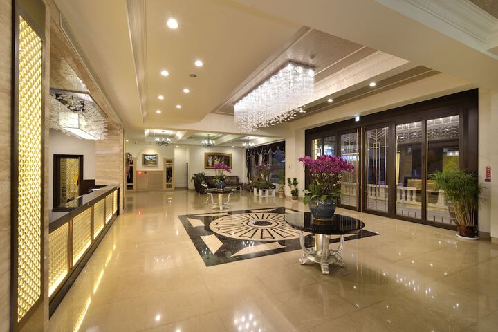 Hotel Interior 4 of 97