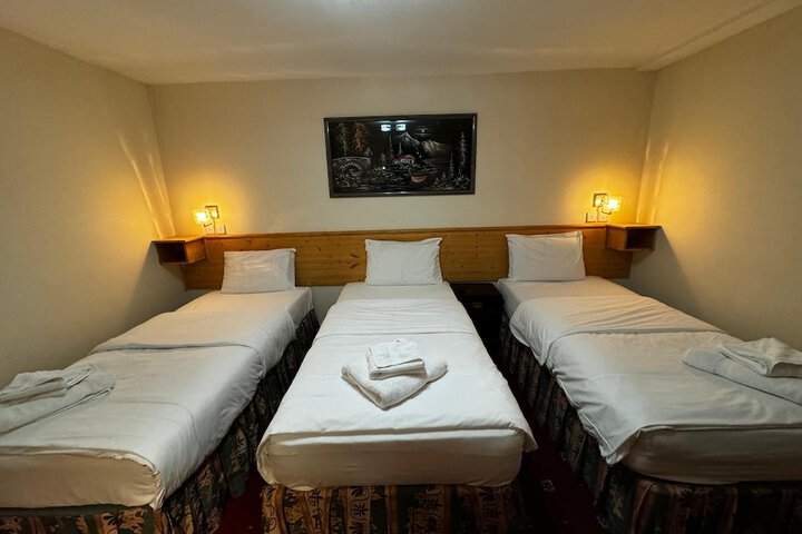 Room 53 of 95