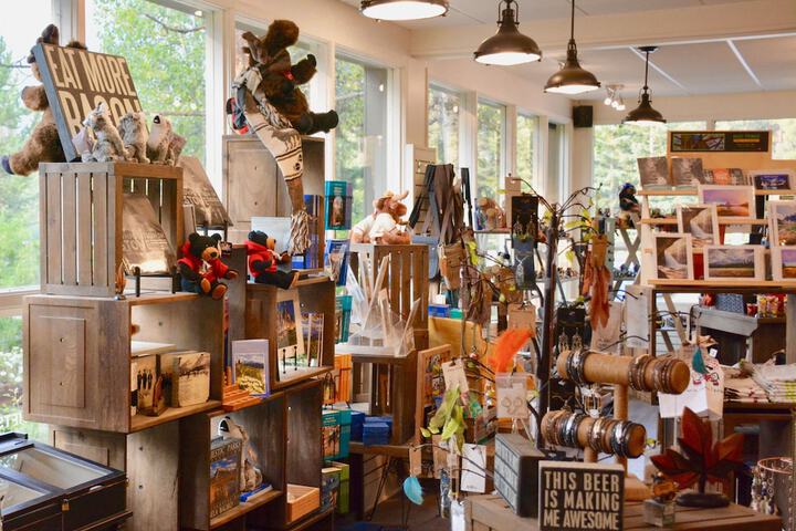 Gift Shop 118 of 199