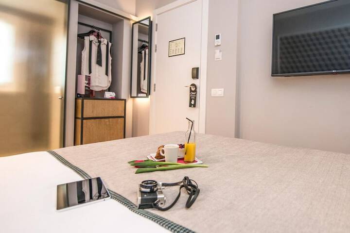 Room 16 of 63