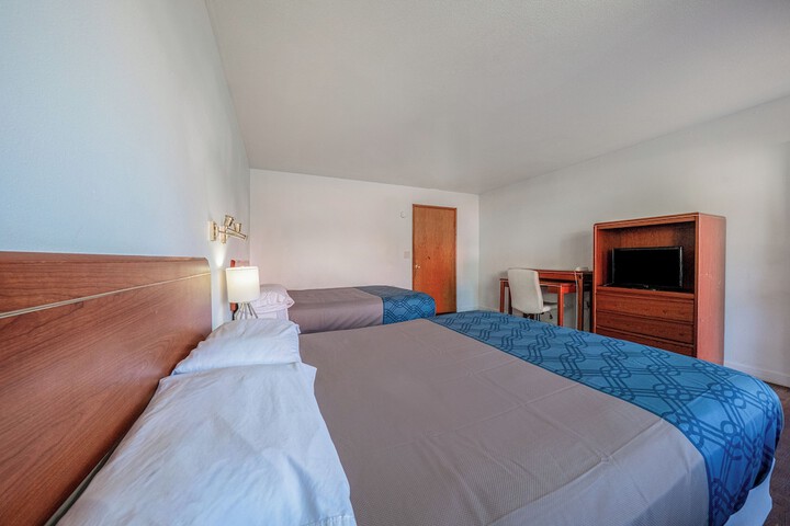 Room 21 of 40