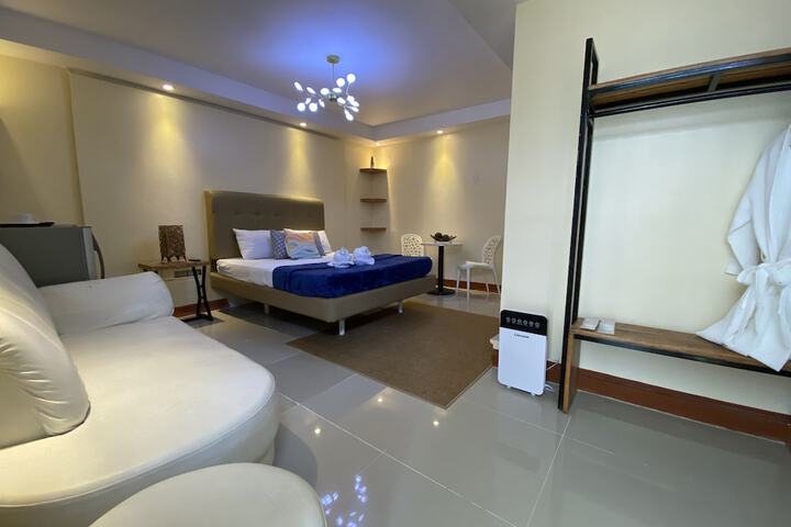 Room 4 of 27