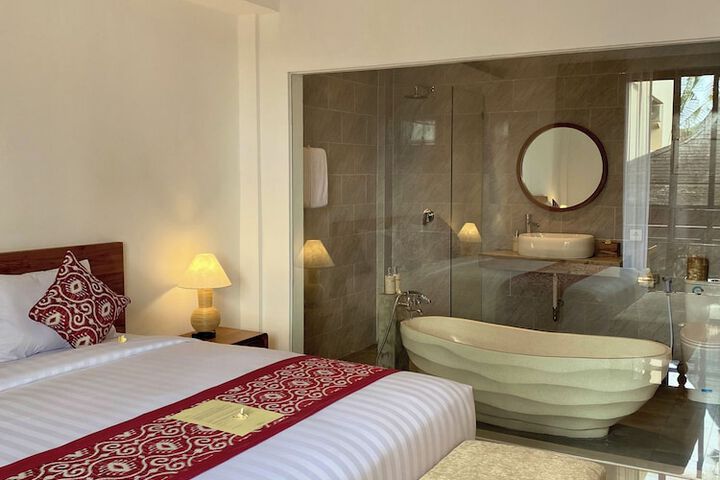 Room 3 of 14