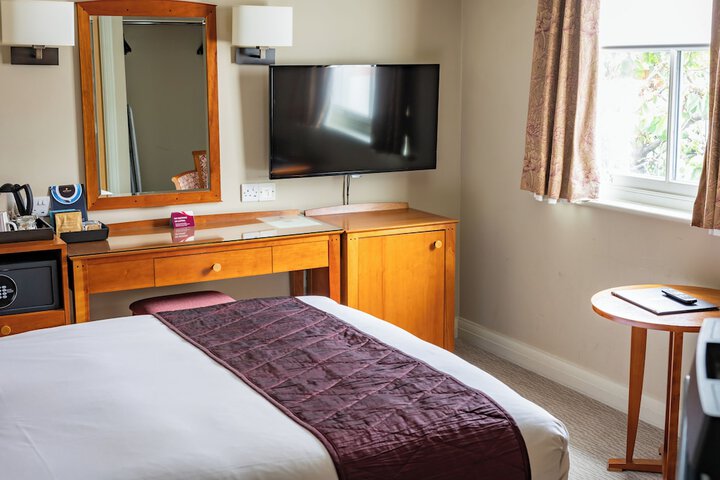 Room 40 of 190