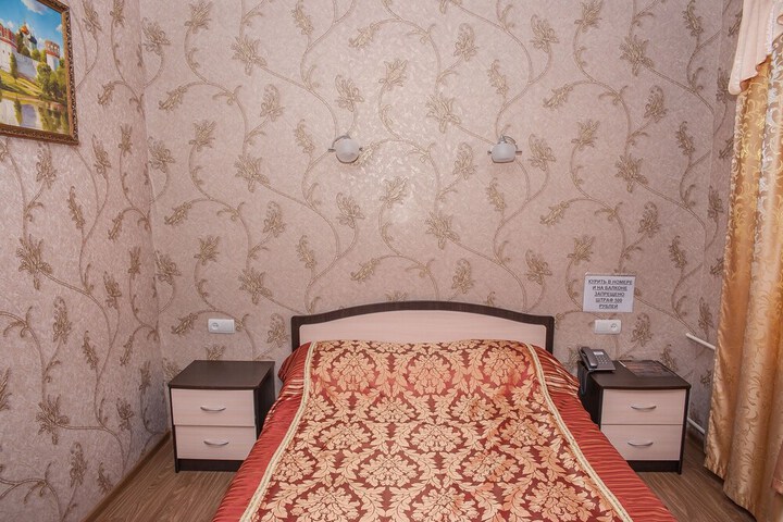 Room 24 of 35