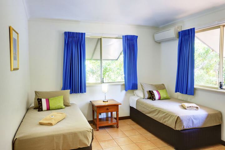 Room 5 of 46