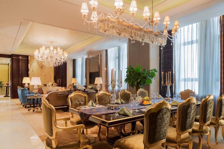Dining Photos