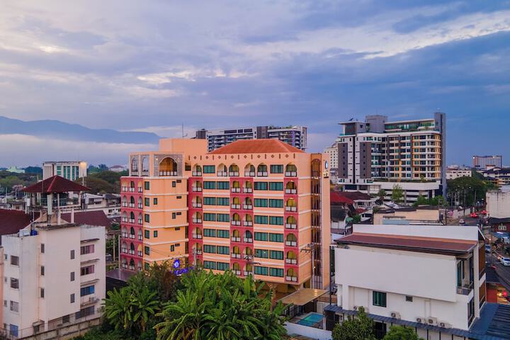 Hotel 37 of 41
