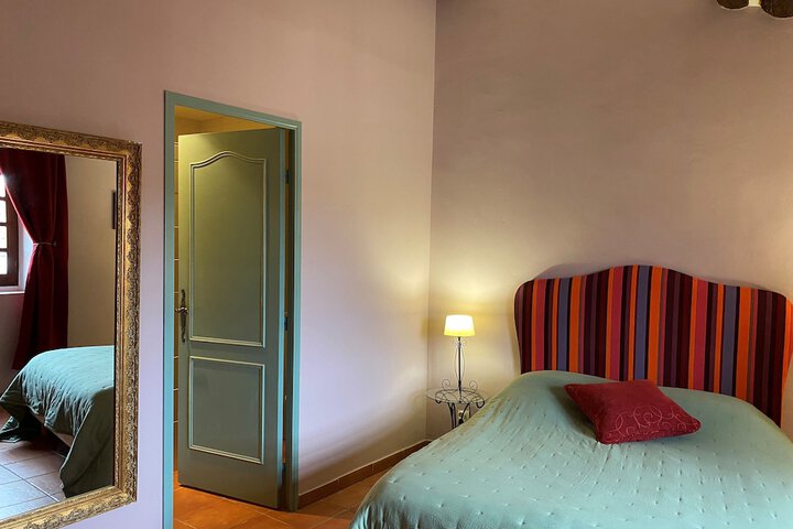 Room 14 of 53