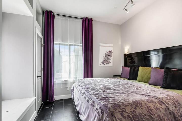 Room 43 of 188
