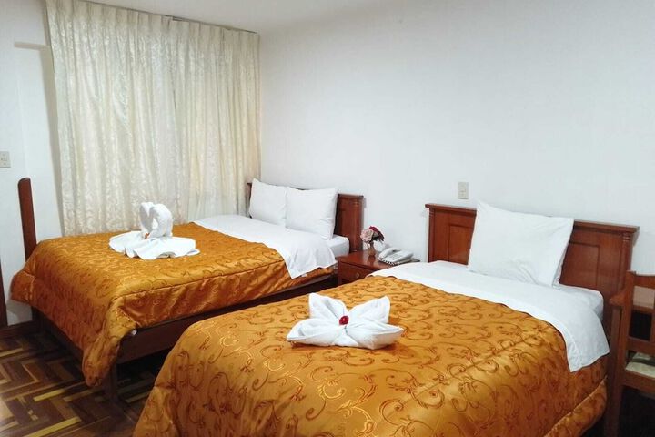 Room 6 of 43