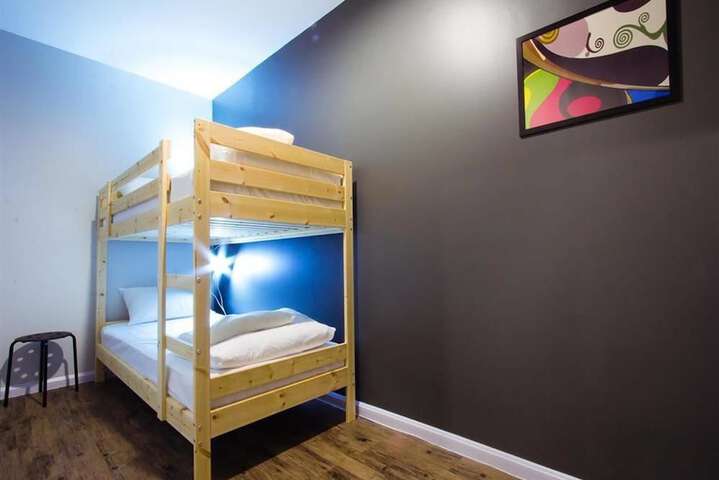 Room 10 of 20