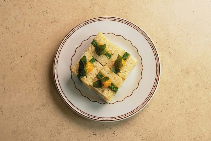 Dining 120 of 137