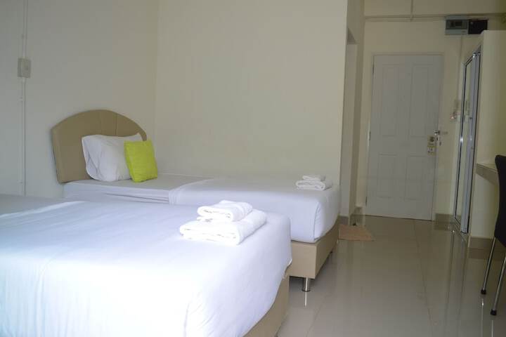 Room 9 of 44