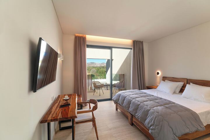 Room 8 of 44