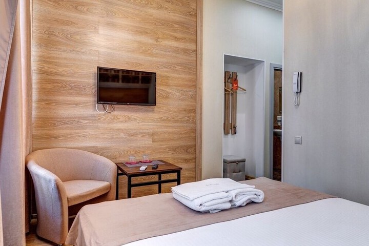 Room 17 of 48