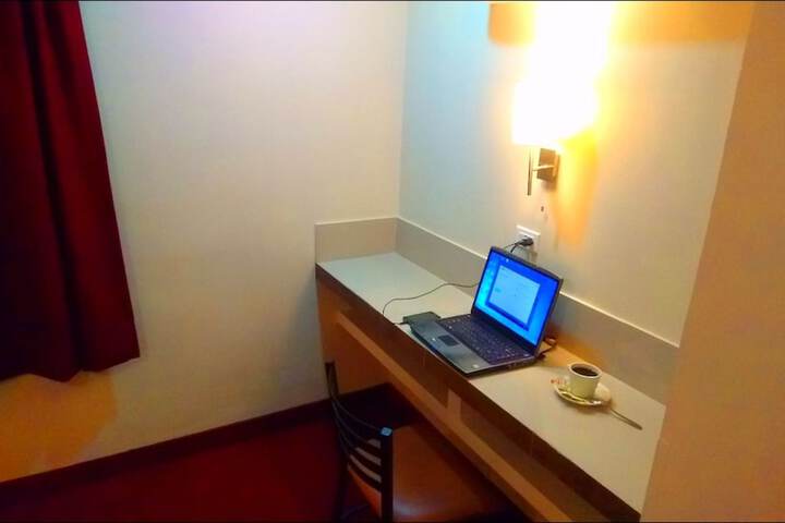 Room 20 of 38