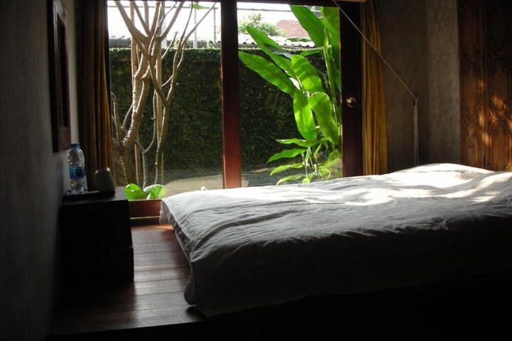 Room 22 of 47