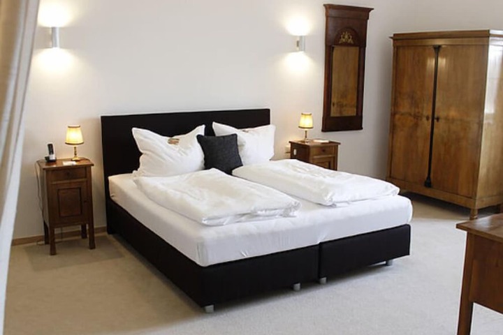 Room 14 of 67