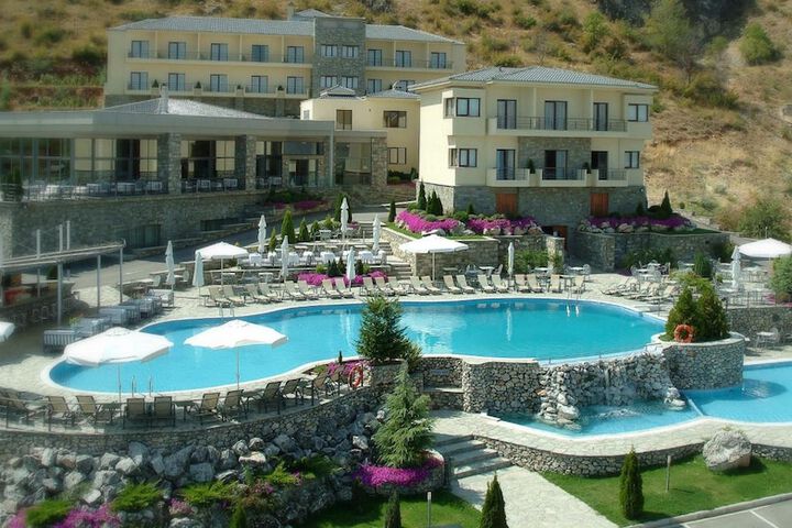 Hotel with Pool