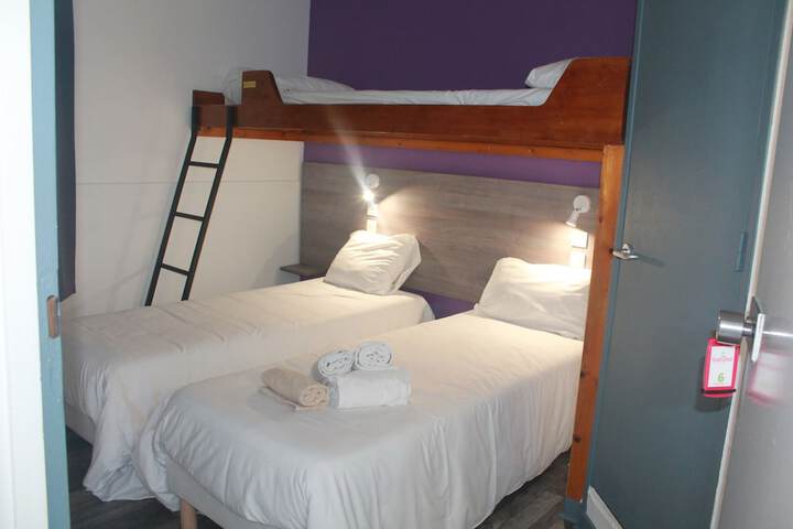 Room 21 of 40