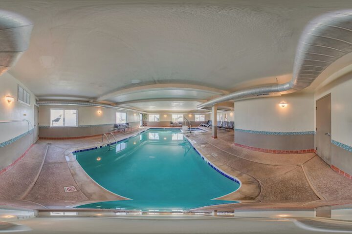 Pool 33 of 55