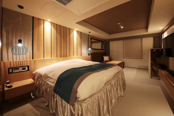 Room 11 of 73