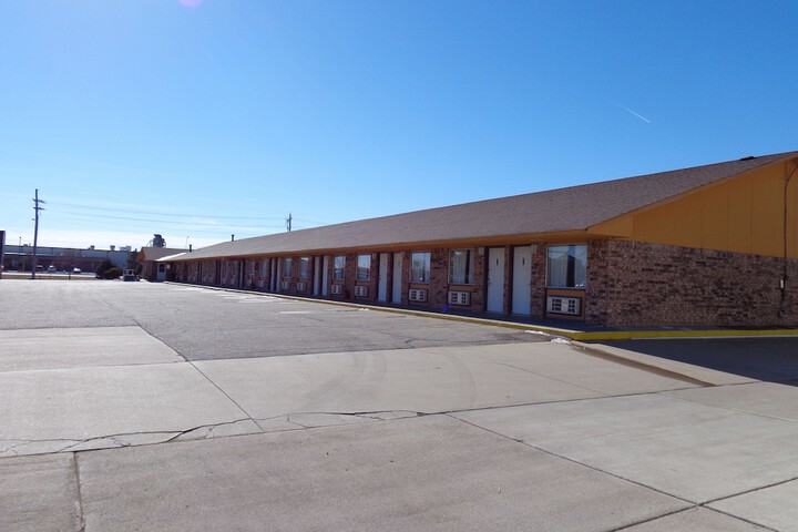 Property Grounds 15 of 18