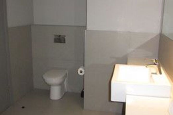 Room 15 of 65