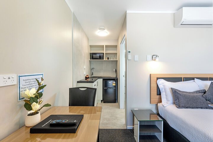 Room 35 of 72