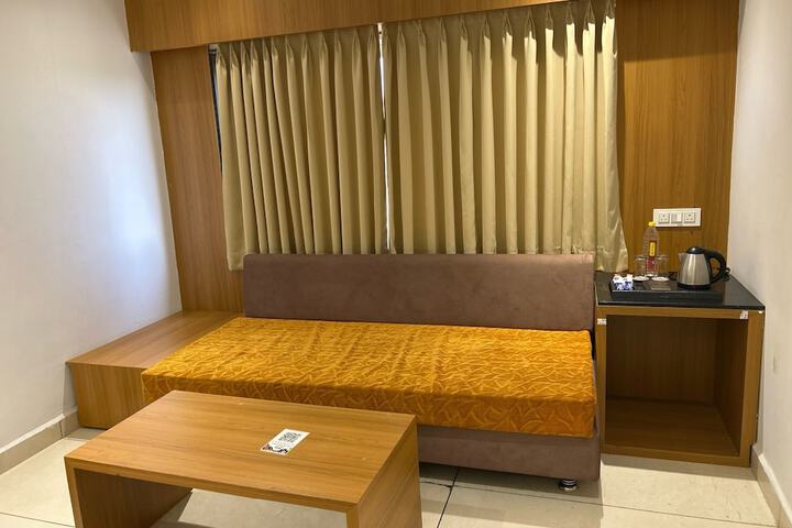 Room 63 of 108