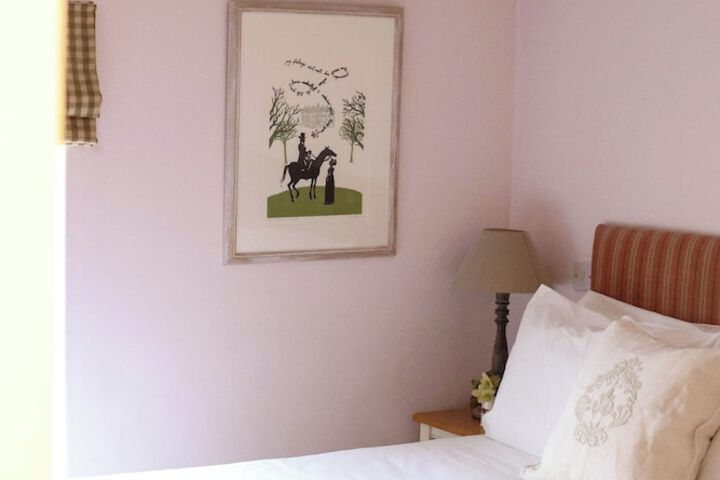 Room 4 of 44