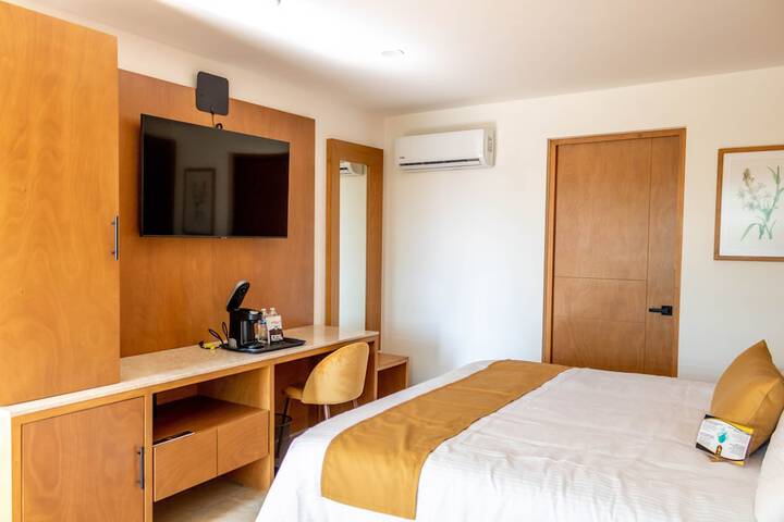 Room 6 of 21