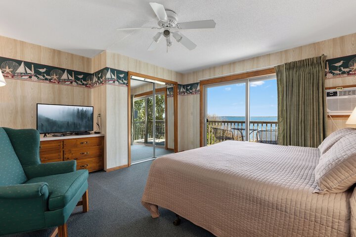 Room 22 of 191