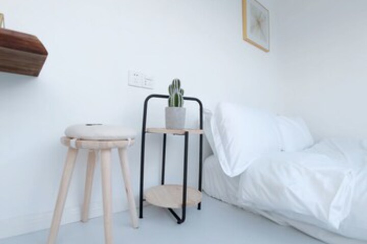 Room 49 of 62