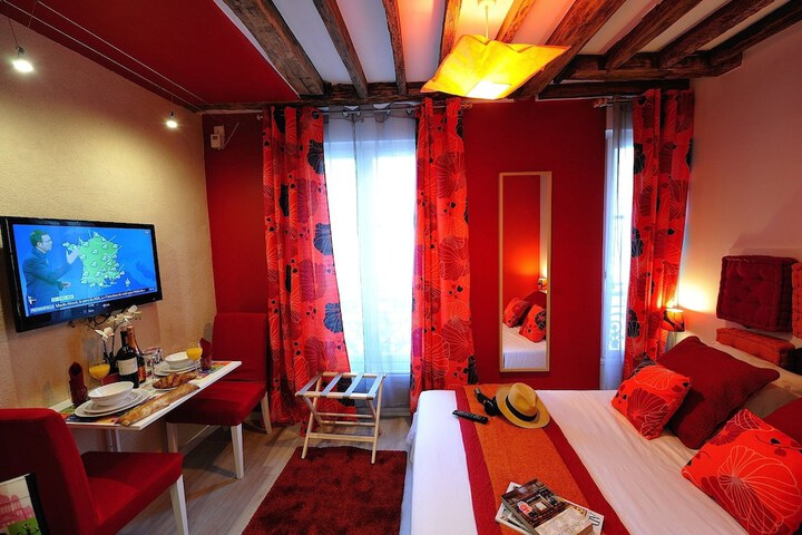 Room 78 of 648