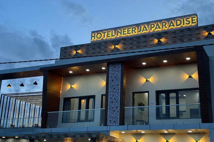 Hotel Neerja Paradise