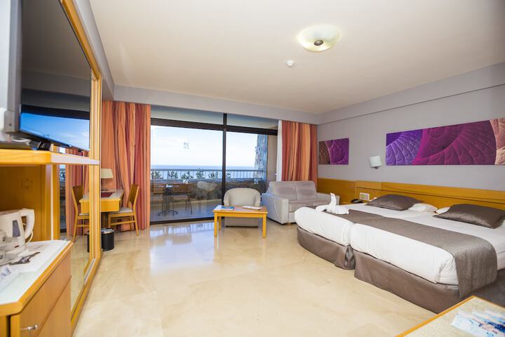 Room 5 of 78
