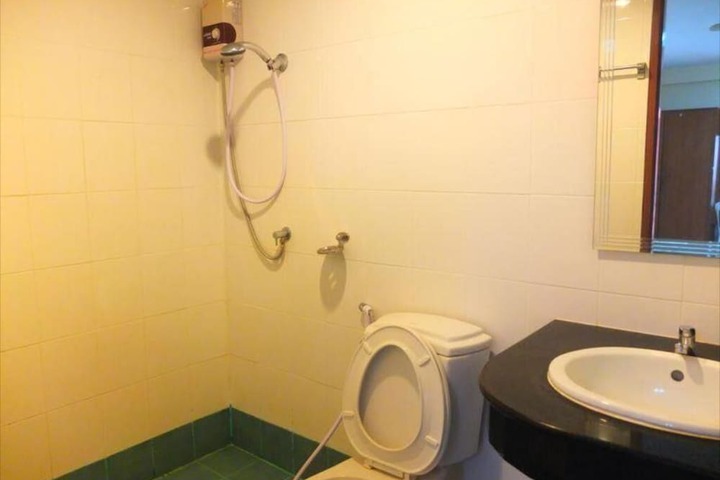 Room 15 of 25